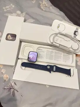 Dijual Apple Watch 9 starlight 45MM Resmi Ibox Lengkap