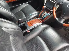 Mobil toyota harrier 2007mulus
