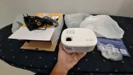 Dijual Mini Proyektor Eroc N1