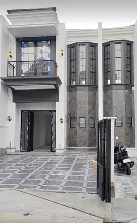 Rumah Siap Huni 2 Lantai Mewah Modern Bangunan& Luas Tanah Sangat Luas