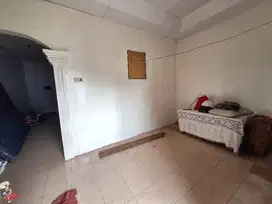 RUMAH BUTUH RENOV DIJUAL CEPAT SAJA