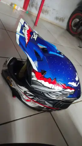 Helm trail klx dtracker masuk
