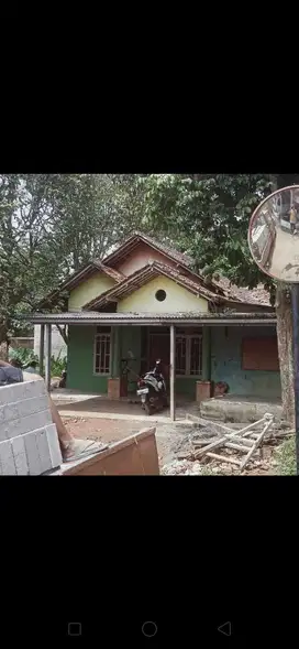 Rumah murah dengan halaman yang luas di alastua Cibinong gunung Sindur