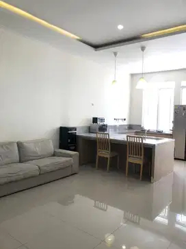 Dijual Rumah 2 Lantai bagus di Taman Kopo Indah Bandung