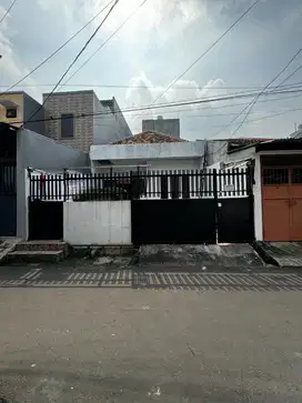 RUMAH 1 LANTAI DI GROGOL