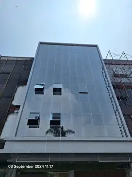 Ruko gandeng 5 lantai bagus   siap pakai PIK 1