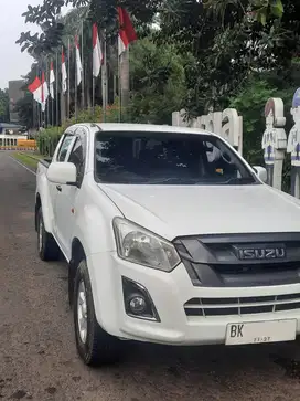 Isuzu D-Max 2017 Diesel 2.5 Double Cab 4x4 Solar-MT