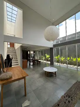 Jual Rumah OPEN SPACE TROPICAL MODERN di ARCAMANIK Bandung