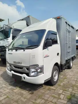 KM23RBAN CASH 2023 BOX JUMBO TRAGA ISUZU 2.5 MT 2022 pick up l300 2024