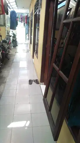 dijual rumah kontrakan 8 pintu wisma tajur Pondok kacang Tangsel