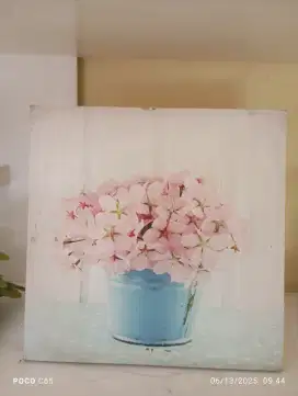 Hiasan Dinding bunga UK 40 x 40 cm bahan kayu dan kanvas