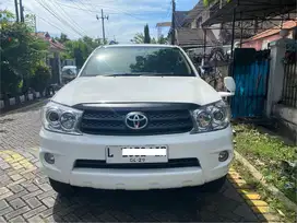 TOYOTA FORTUNER G 2011 AUTOMATIC