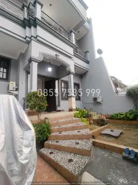 Rumah Tanjung Duren Row 3 mobil bebas banjir. Dekat Untar dan CP