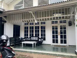 Rumah Nyaman Luas dan Strategis di Pengasinan Rawalumbu Bekasi