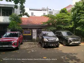 Disewakan Rumah 2 lantai  Jl Erlangga IV no 10 Kebayoran Baru