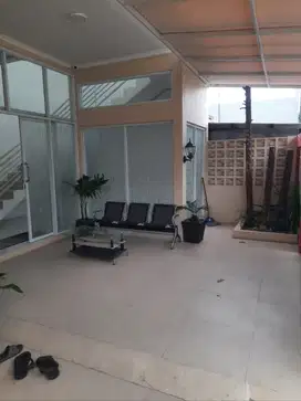 Nego Sadis. Kosan Bangunan Baru di Universitas Telkom Bandung