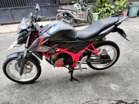 Honda CB150R tahun 2018 mesin halus masih segel