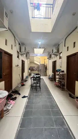 Kos Seturan Yogyakarta 14 kamar SHM furnished
