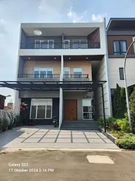 Dijual rumah mewah