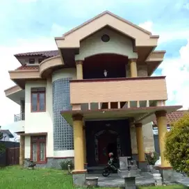 Dijual Rumah mewah 6 KT di Medan Sunggal