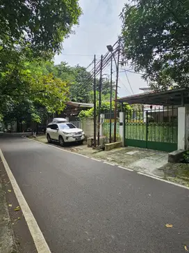 RUMAH HITUNG TANAH DI LOKASI PREMIUM, SELONG, KEBAYORAN BARU