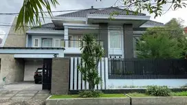 Rumah Mewah Klampis, Furnish Row Jalan Lebar