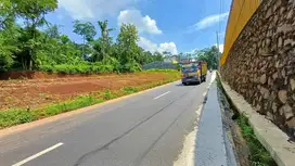 KAVLING GUNUNGPATI NEMPEL JALAN RAYA