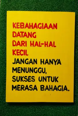 Hiasan dinding kayu