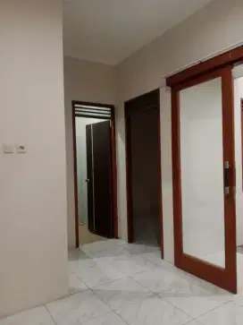 Disewakan rumah kota Bali padalarang siap huni dekat KBP