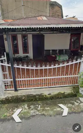Dijual rumah di dalam komplek padang