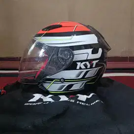 Helm KYT DJ Maru, World Class size L