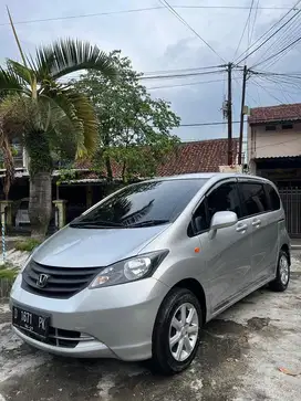 Honda Freed S 2012