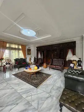 Rumah mewah Di Cilandak Hitung harga tanah aja