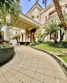 Dijual Rumah Bukit Golf Pondok Indah ada Swimming pool 215879