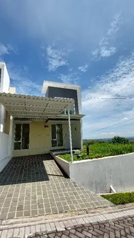 Dikontrakan rumah baru belum pernah ditempati, posisi pojok best view