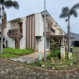 Rumah 2 Lantai Siap Huni Lokasi Strategis di Bintaro Sektor 9.15776
