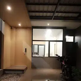 Rumah minimalis cantik Baru di Tana kayu BSD
