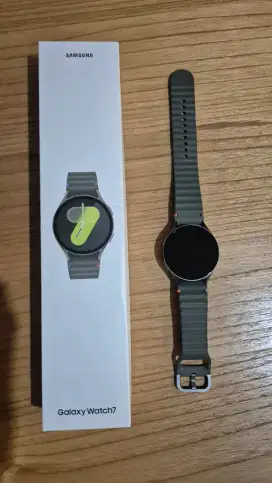 Samsung Watch 7 44mm mint