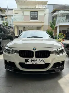 BMW Sedan F30 320i M Sport LCI B48 Full Modif White 320 i Putih Keren