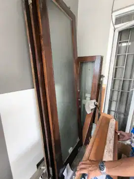 Daun Pintu dan Jendela Kaca