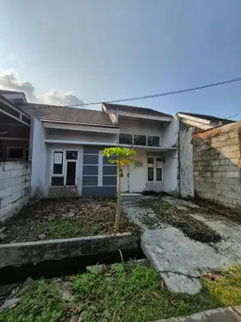 Dijual Cepat Rumah di Dharmawangsa Residence Bekasi