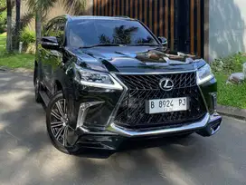 Unit Spesial Lexus LX570 Fsport 4x42018 Hitam Bergaransi