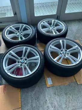 Dijual Velg OEM BMW 750 M Sport Dengan Ban Kondisi MASIH BAGUS SEKALI