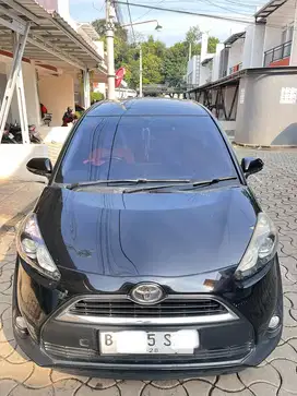 Jual Toyota Sienta V Matic 2018