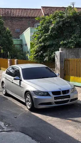 BMW E90 320i 2006