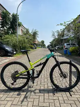 POLYGON T7 - PAKET FULL BIKE & ACCESSORIES