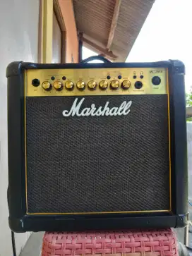 Amplifer marshall mg15fx gold series