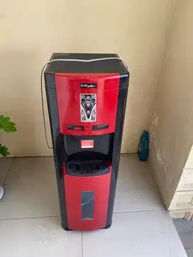 Di jual dispenser miyako kondisi seperti baru siap pakai