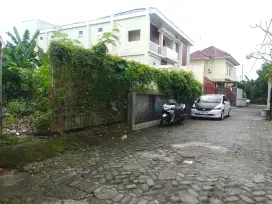 Tanah di sekitar jalan kaliurang