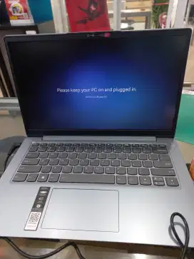 LAPTOP LENOVO IDEAPAD SLIM3